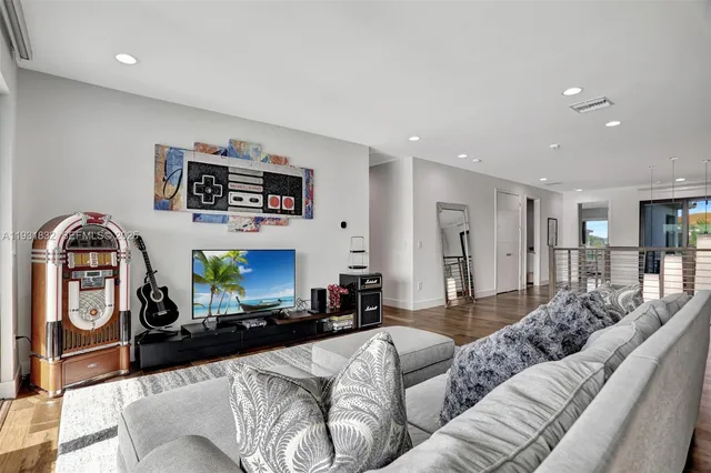 $22,000 | 17113 Aquavera Way, Boca Raton, FL 33496