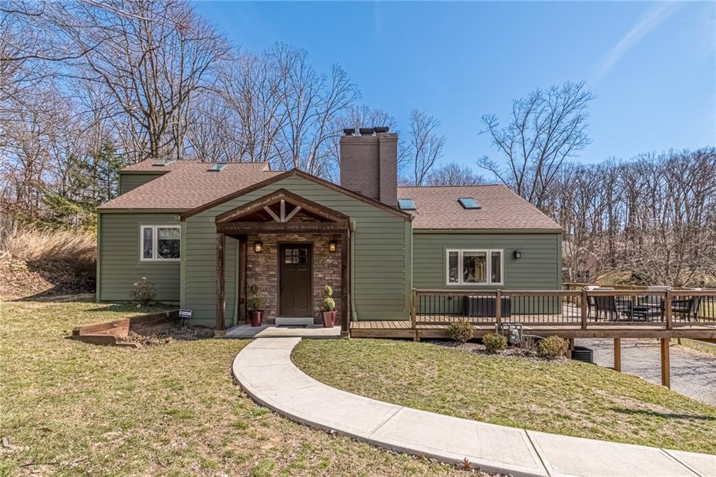 3886 Anderson Road Gibsonia, PA 15044 - Photo 1 of 25 Gallery Image 1