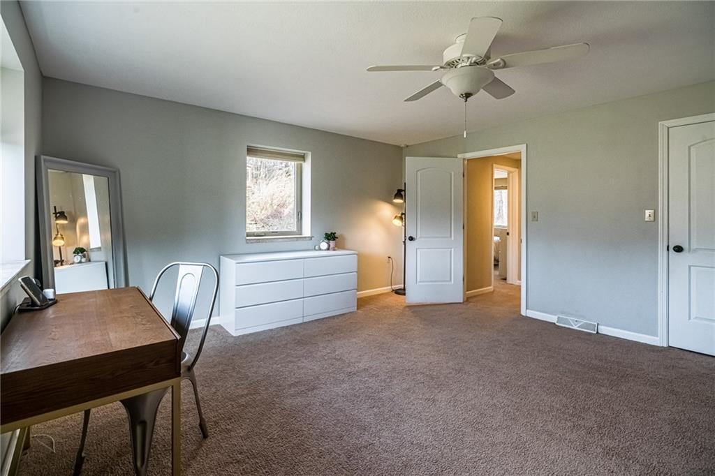 3886 Anderson Road Gibsonia, PA 15044 - Photo 19 of 25 Gallery Image 19