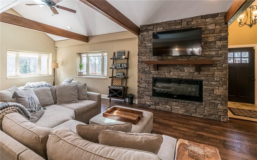 3886 Anderson Road Gibsonia, PA 15044 - Photo 4 of 25 Gallery Image 4