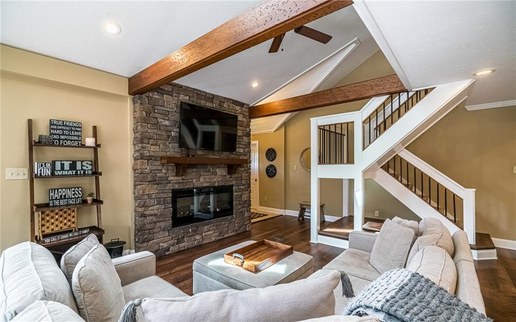 3886 Anderson Road Gibsonia, PA 15044 - Photo 6 of 25 Gallery Image 6