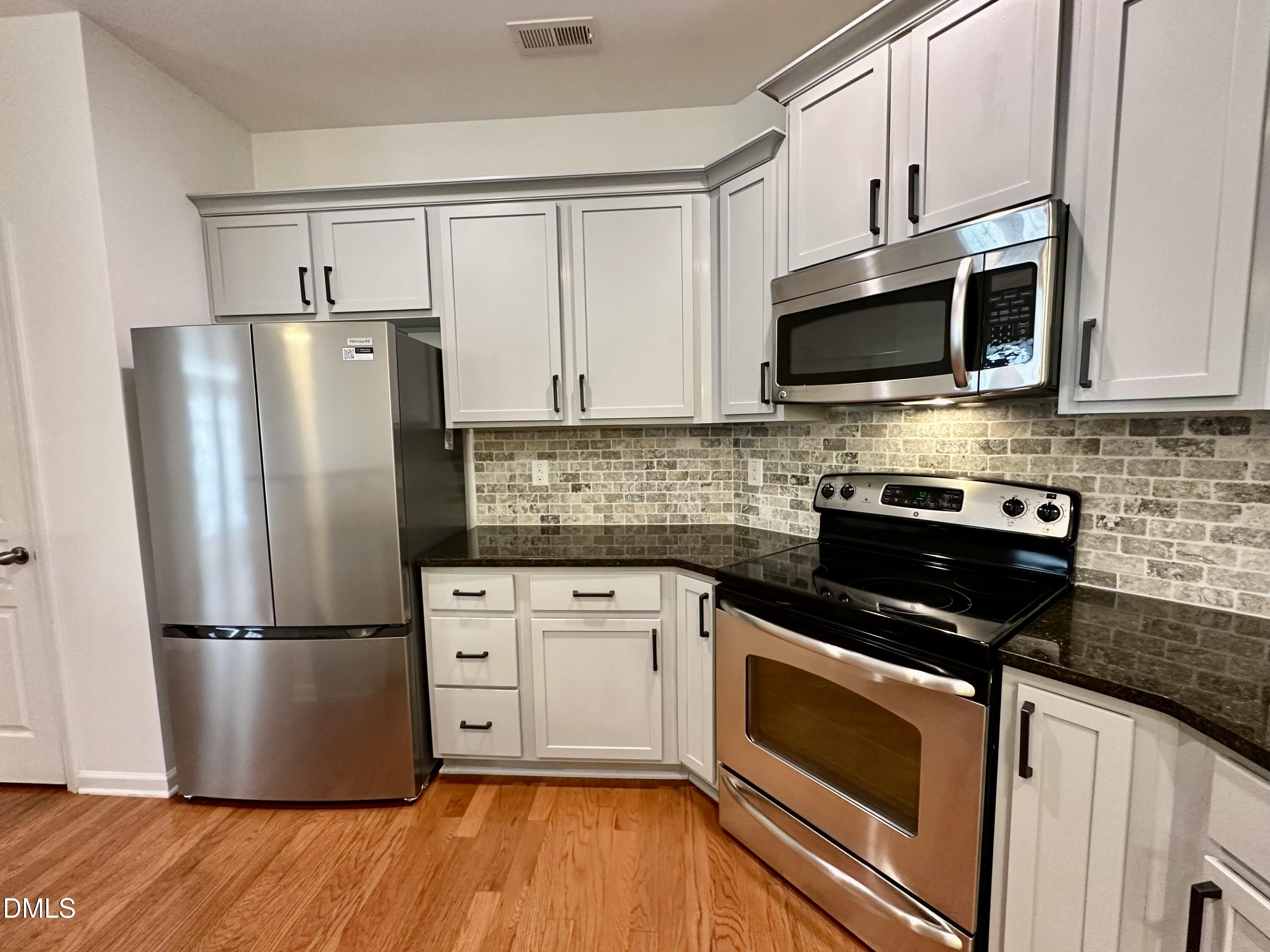 513 Dragby Lane Raleigh, NC 27603 - Photo 5 of 28 IMG_9109
