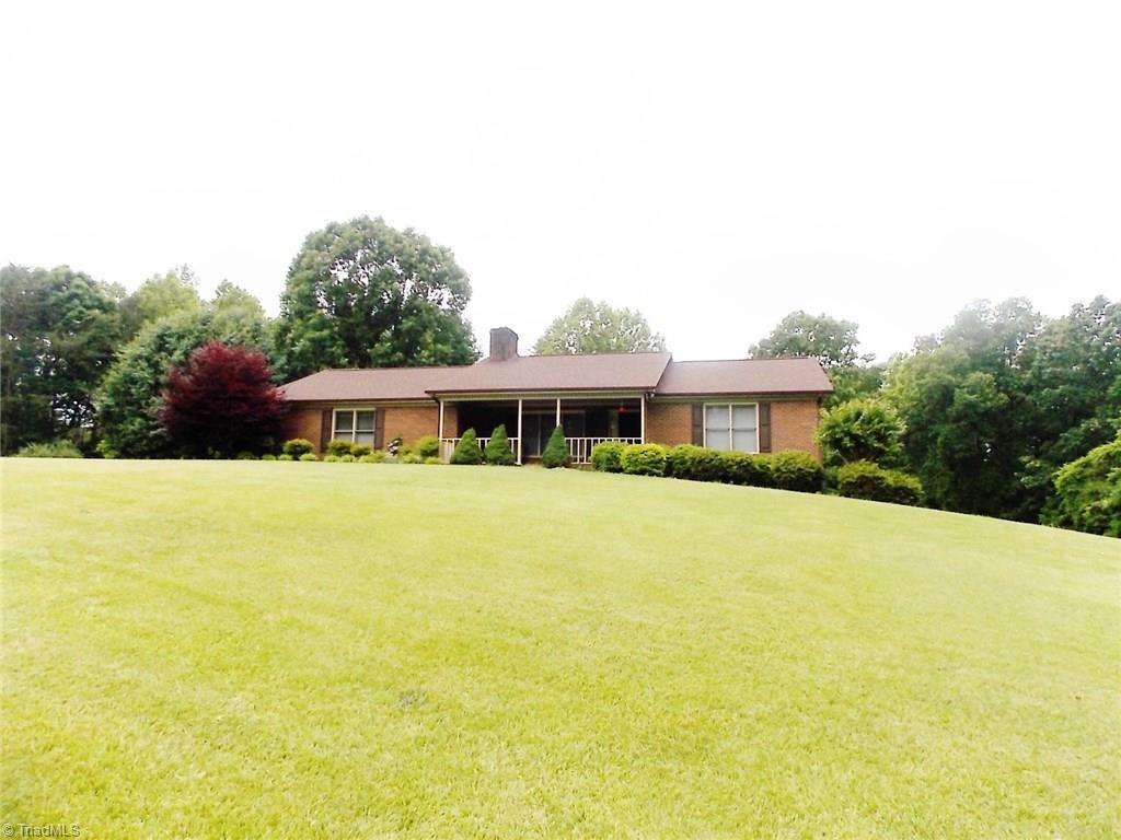 3505 Baltimore Road East Bend, NC 27018 - Photo 3 of 29 Gallery Image 3