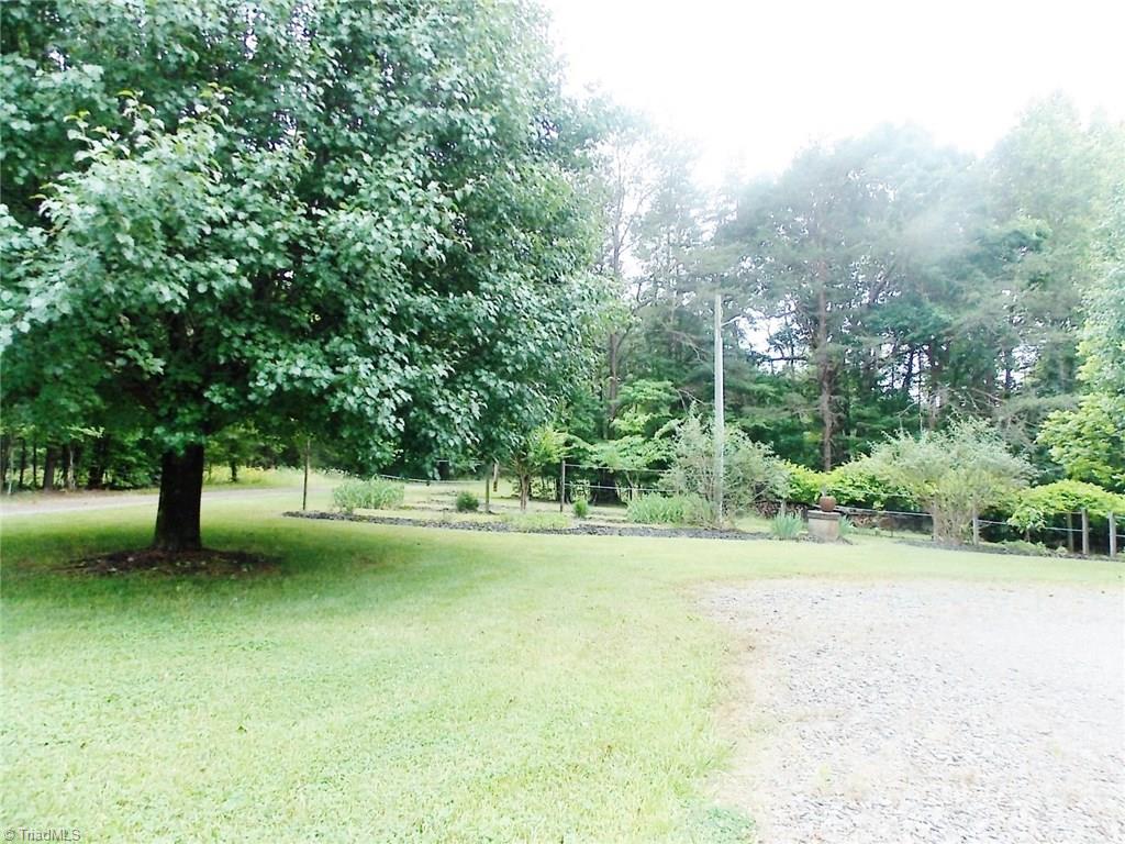 3505 Baltimore Road East Bend, NC 27018 - Photo 4 of 29 Gallery Image 4