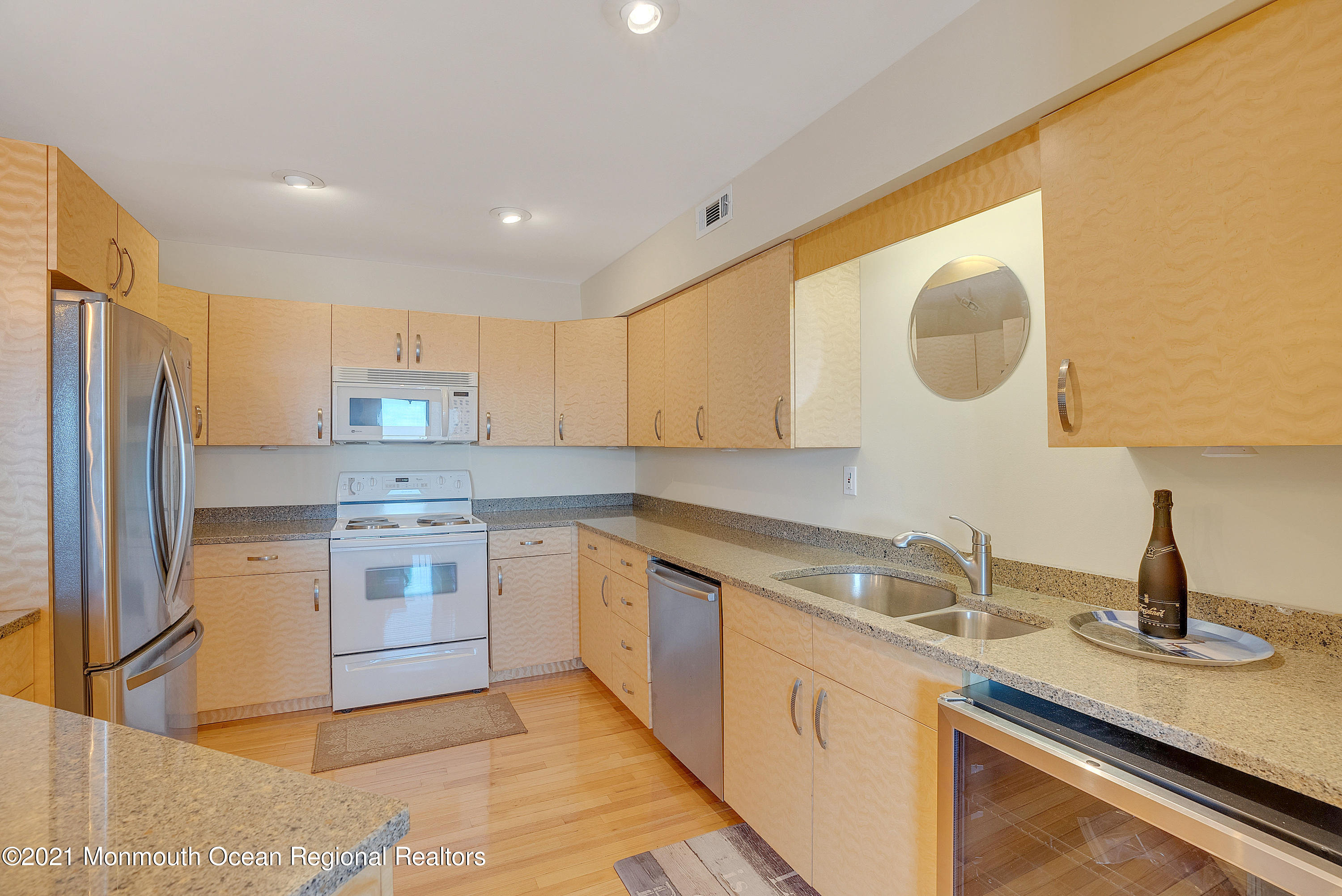 200 Portland Road, Unit A3 Highlands, NJ 07732 - Photo 4 of 27 004_mjb01890 - Copy