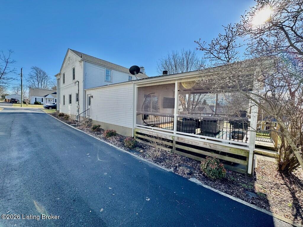 308 Covington Avenue Springfield, KY 40069 - Photo 48 of 51 048_Side View
