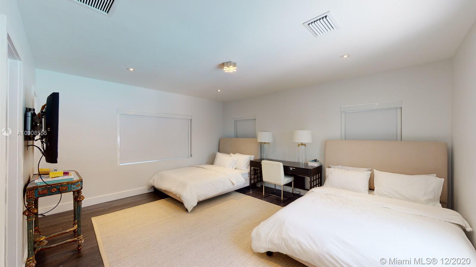330 Ridgewood Road Coral Gables, FL 33133 - Photo 15 of 31 Gallery Image 15