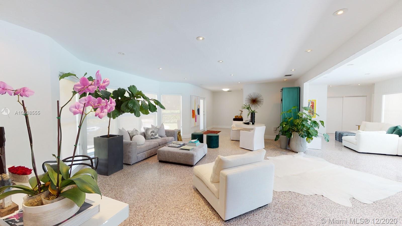 330 Ridgewood Road Coral Gables, FL 33133 - Photo 3 of 31 Gallery Image 3