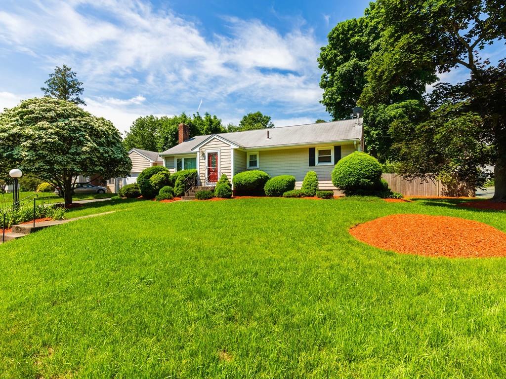 1 Smith Road Randolph, MA 02368 - Photo 3 of 30 Gallery Image 3