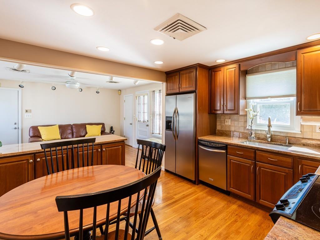 1 Smith Road Randolph, MA 02368 - Photo 7 of 30 Gallery Image 7