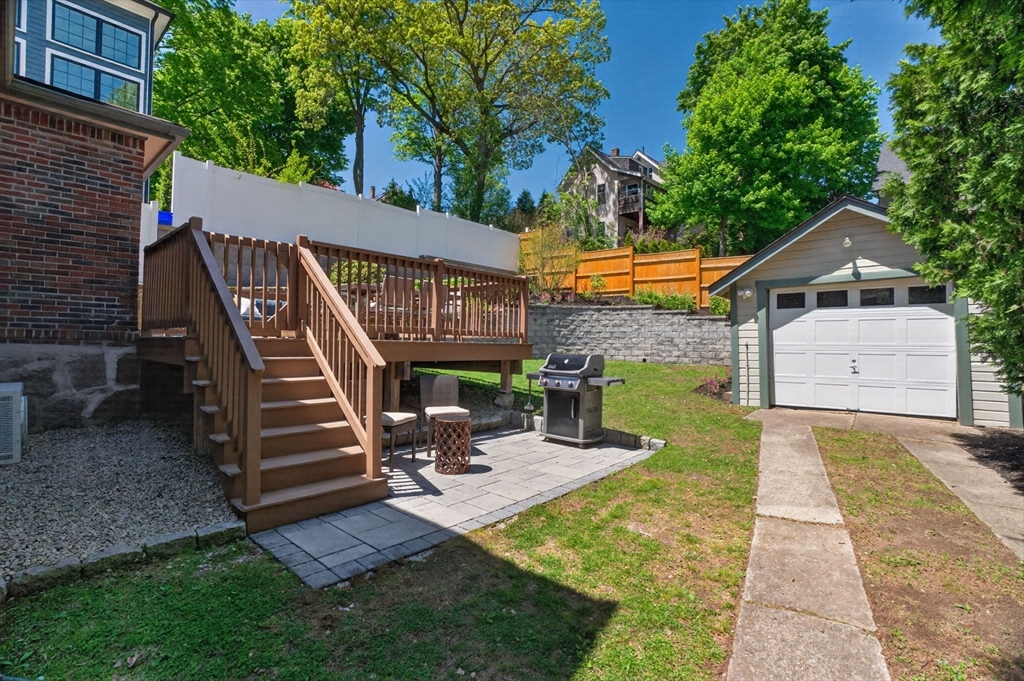 40 Arborough Road Boston, MA 02131 - Photo 30 of 36