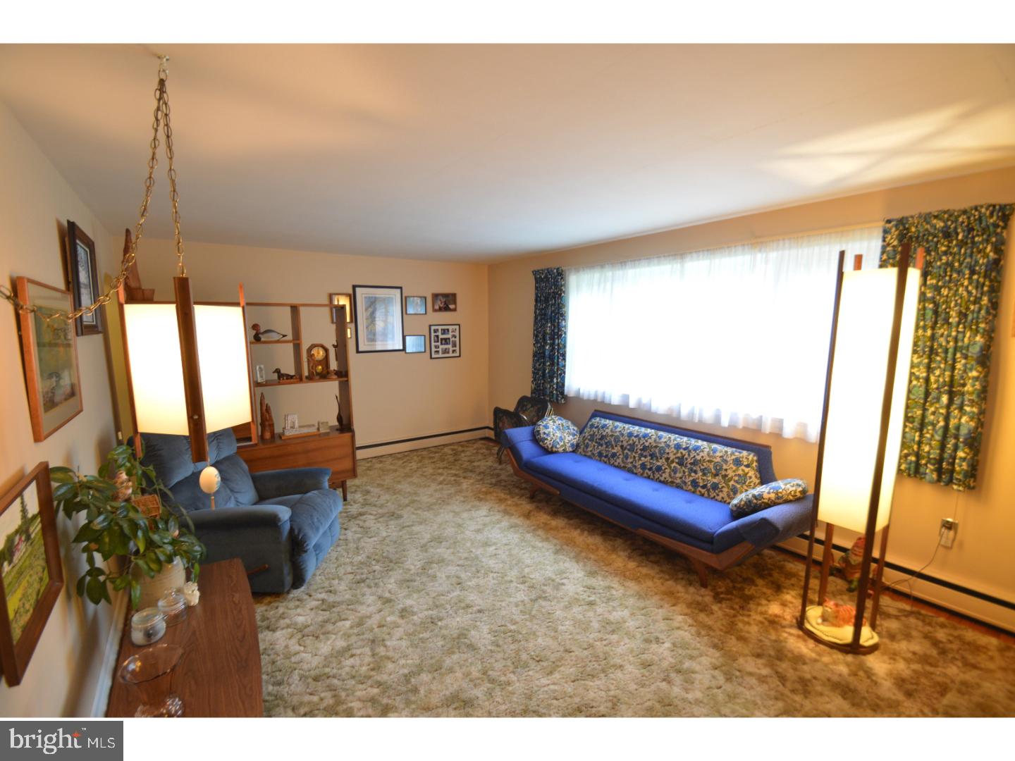 799 Bluebell Road Warminster, PA 18974 - Photo 4 of 15 Gallery Image 4
