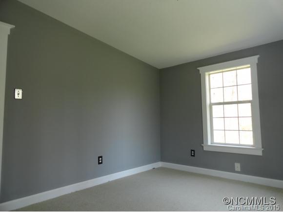 372 Long Ridge Road Brevard, NC 28712 - Photo 20 of 24 Gallery Image 20
