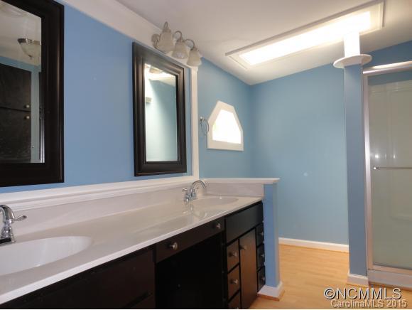372 Long Ridge Road Brevard, NC 28712 - Photo 10 of 24 Gallery Image 10