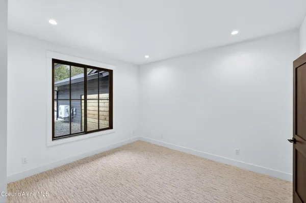 $925,000 | 25 Rebecca Lane, Nordman, ID 83848