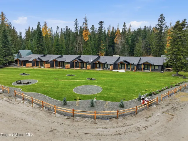$949,900 | 25 Rebecca Lane, Nordman, ID 83848