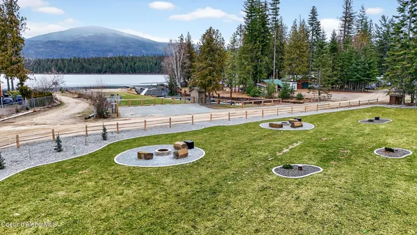 $925,000 | 25 Rebecca Lane, Nordman, ID 83848