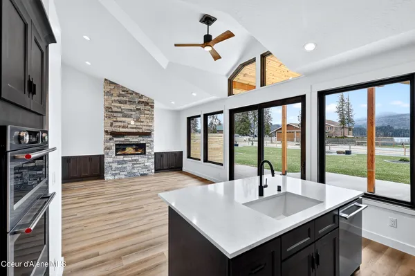 $925,000 | 25 Rebecca Lane, Nordman, ID 83848