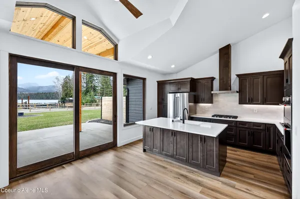 $925,000 | 25 Rebecca Lane, Nordman, ID 83848