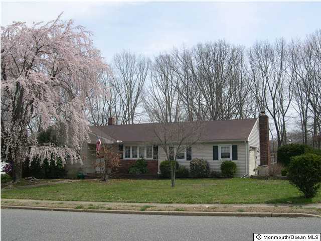 92 Newbury Road Howell, NJ 07731 - Photo 1 of 3 Primary Photo
