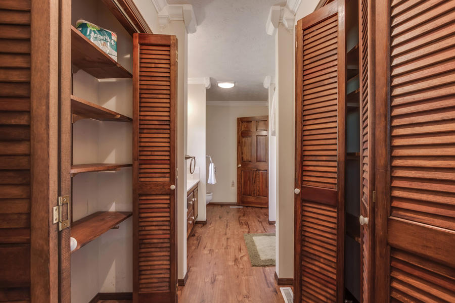 485 Ritz View Drive Blaine, TN 37709 - Photo 25 of 34 Bath Closets