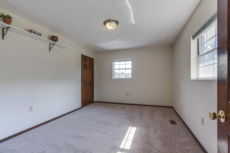 485 Ritz View Drive Blaine, TN 37709 - Photo 32 of 34 Bedroom 3