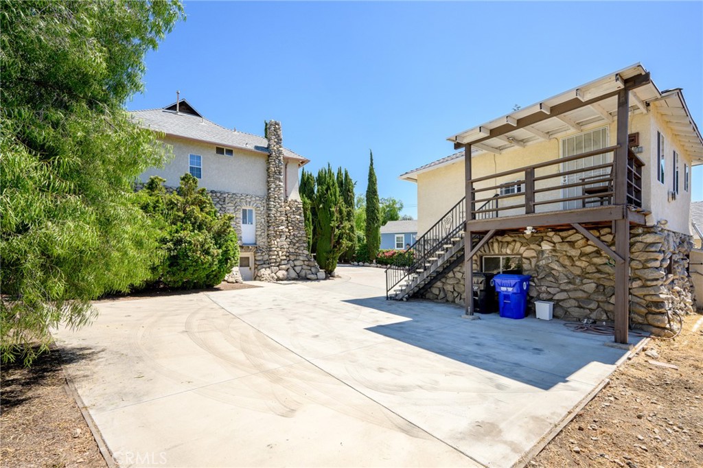 2526 Foothill Boulevard, Unit 1/2 La Crescenta, CA 91214 - Photo 22 of 25