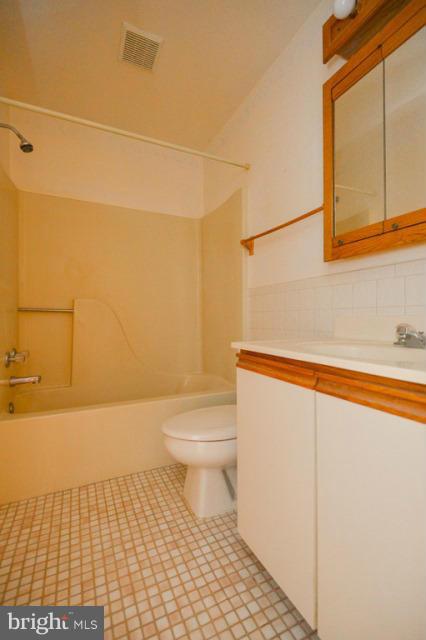 1506 Cedarhurst Road Shady Side, MD 20764 - Photo 11 of 17 Interior (General)