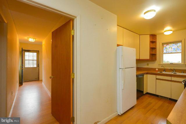 1506 Cedarhurst Road Shady Side, MD 20764 - Photo 6 of 17 Interior (General)