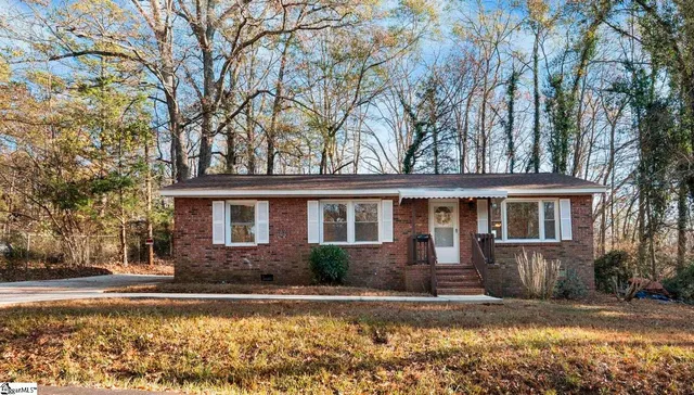 $202,000 | 253 Law Street, Woodruff, SC 29388