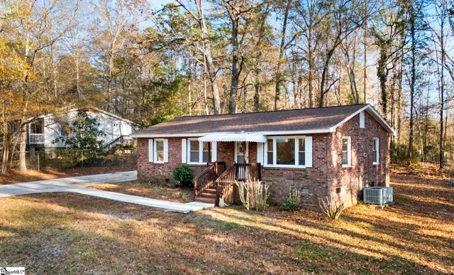 $202,000 | 253 Law Street, Woodruff, SC 29388