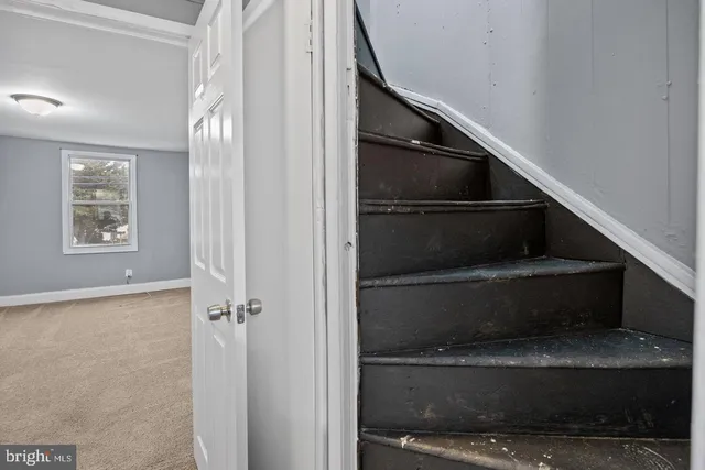 $2,400 | 244 Cedar Street, Bristol, PA 19007