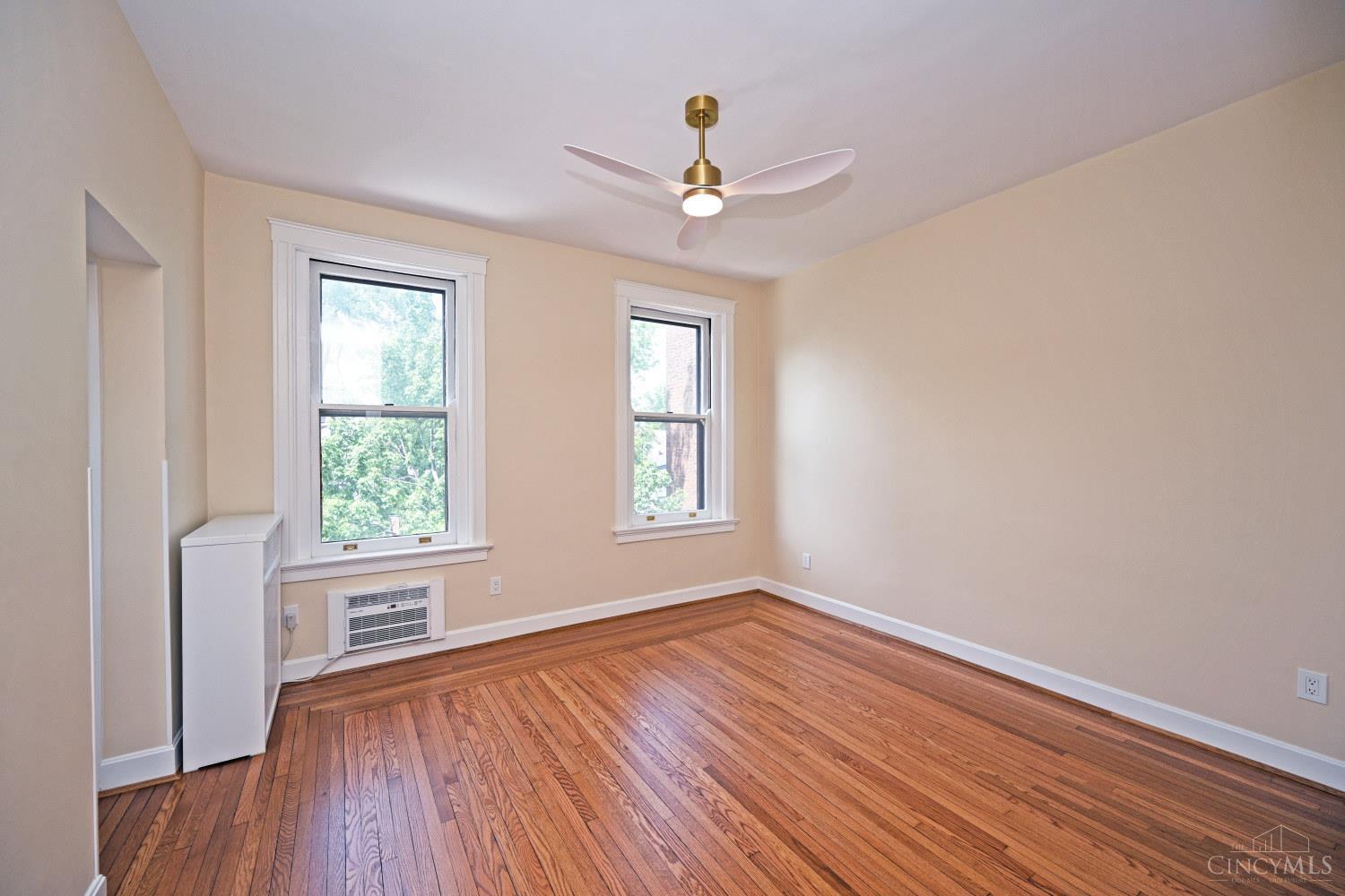 2138 Madison Road, Unit I Cincinnati, OH 45208 - Photo 31 of 41