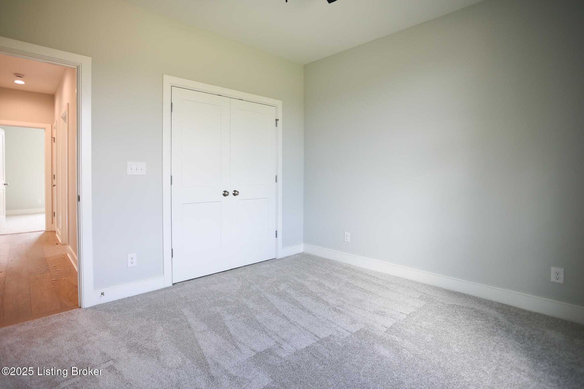 1607 Meremont Ridge Road Louisville, KY 40245 - Photo 30 of 39 1607 Meremont Ridge Rd-39