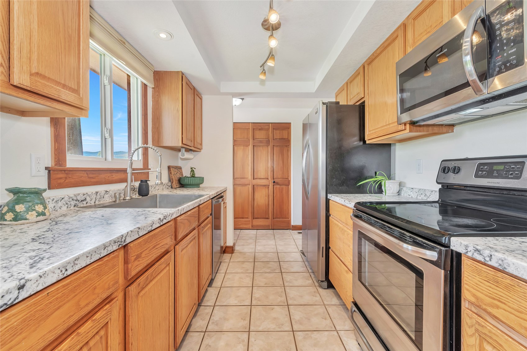 40550 Galley Road Steamboat Springs, CO 80487 - Photo 11 of 46