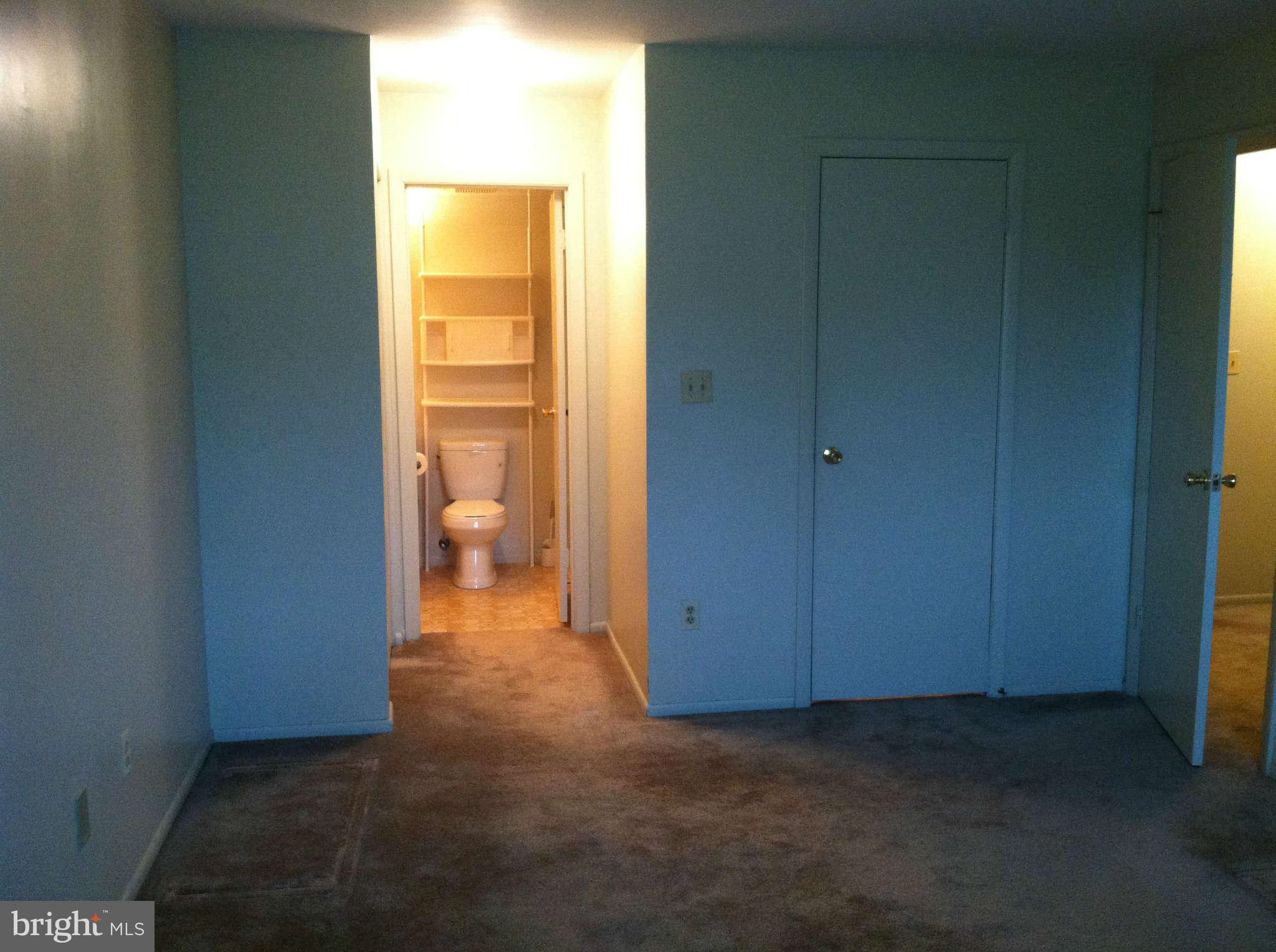 1001 Spring Gate Road, Unit 2C Baltimore, MD 21228 - Photo 11 of 13 Bath (Master)