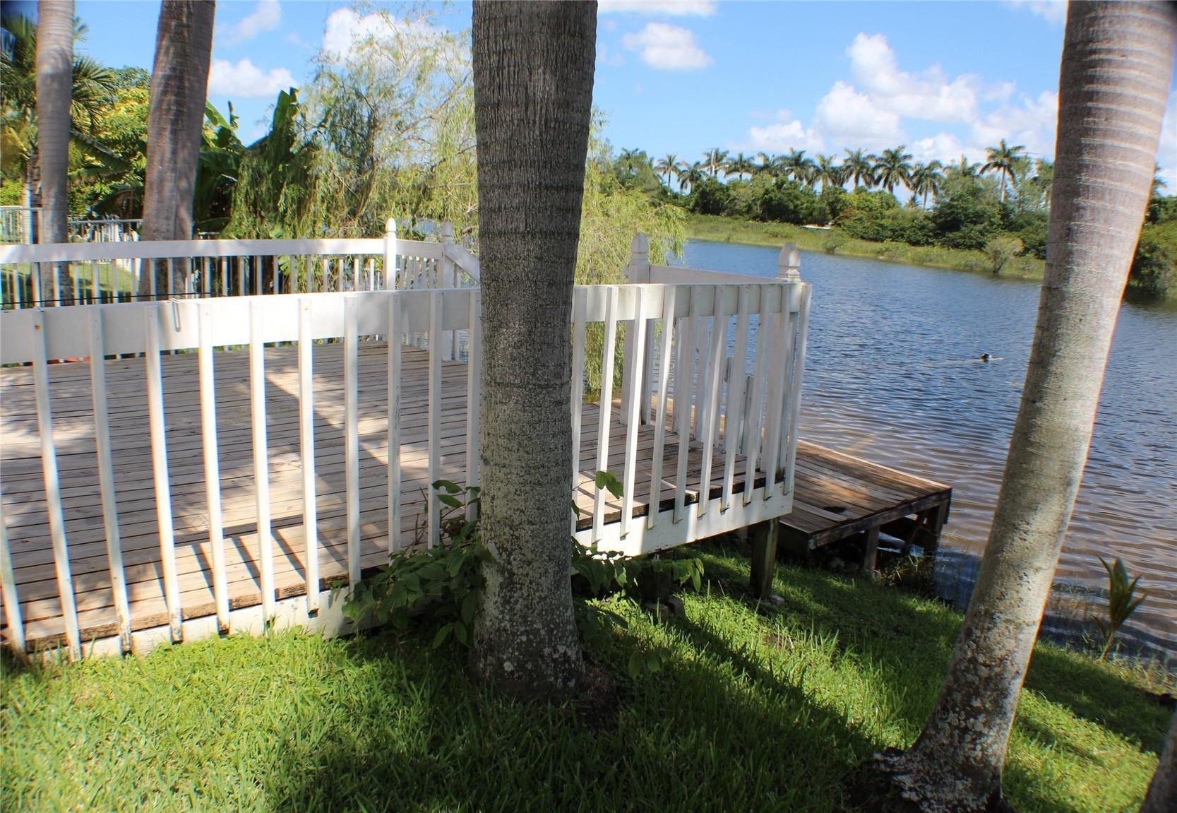 18196 Southwest 29th Street Miramar, FL 33029 - Photo 10 of 41 Photo 10