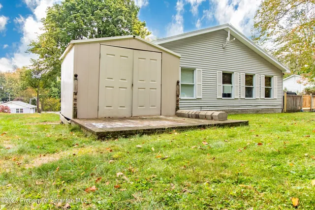 $375,000 | 508 Gladiola Drive, Clarks Summit, PA 18411