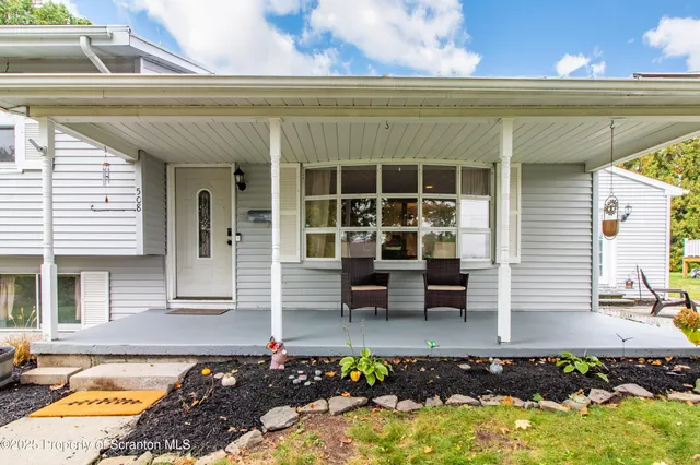 $375,000 | 508 Gladiola Drive, Clarks Summit, PA 18411