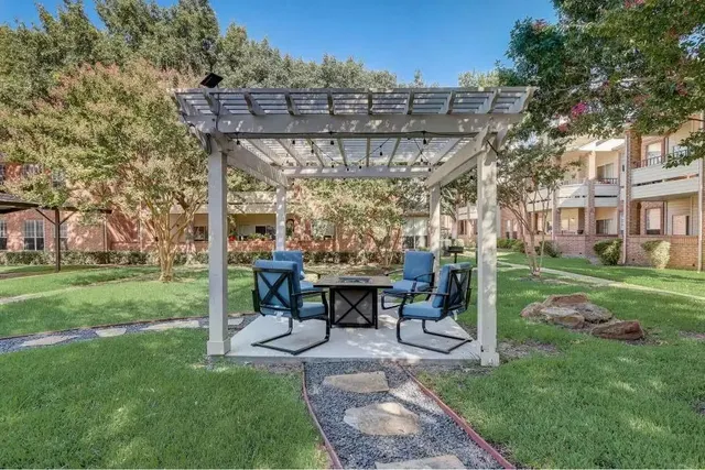 $2,510 | 17250 Knoll Trail Drive, Unit 606, Dallas, TX 75248