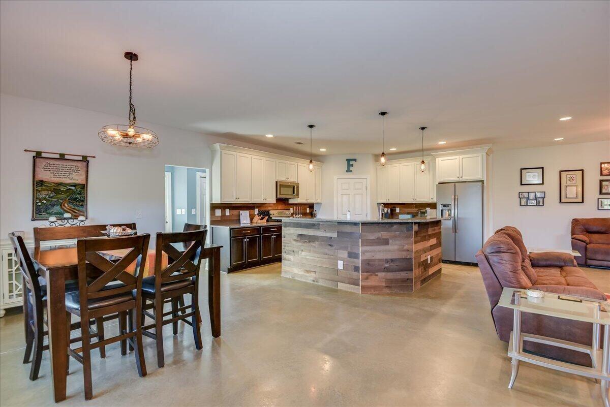 7184 Riker Trail Windsor, SC 29856 - Photo 8 of 75 8