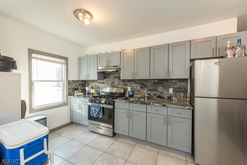 143 Valley Road, Unit 2R Montclair, NJ 07042 - Photo 17 of 20 Gallery Image 17
