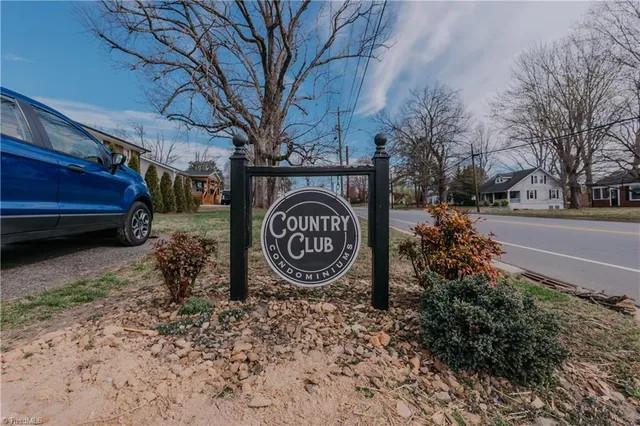 $209,900 | 1709 North Main Street, Mount Airy, NC 27030