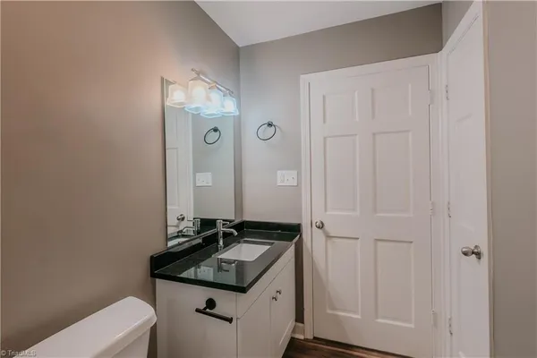 $199,900 | 1709 North Main Street, Mount Airy, NC 27030