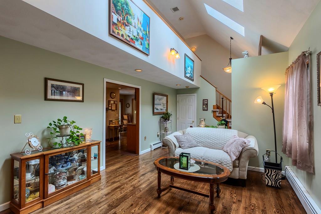 8 Clipper Way Beverly, MA 01915 - Photo 12 of 42