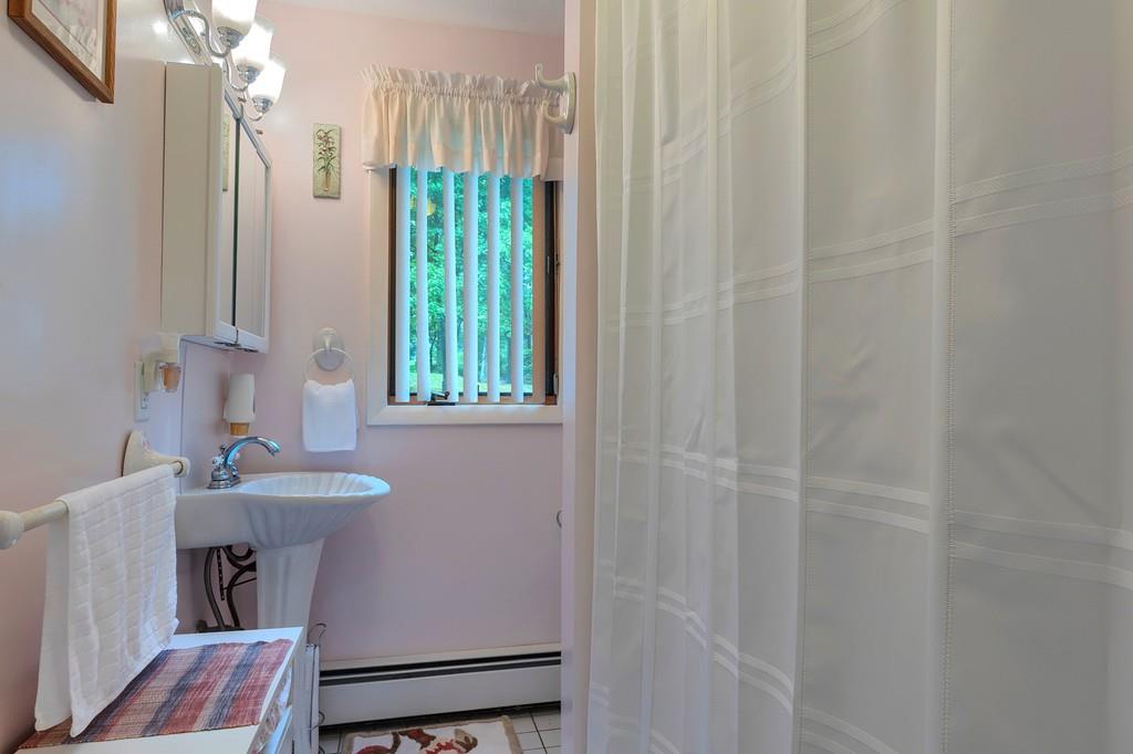 8 Clipper Way Beverly, MA 01915 - Photo 13 of 42