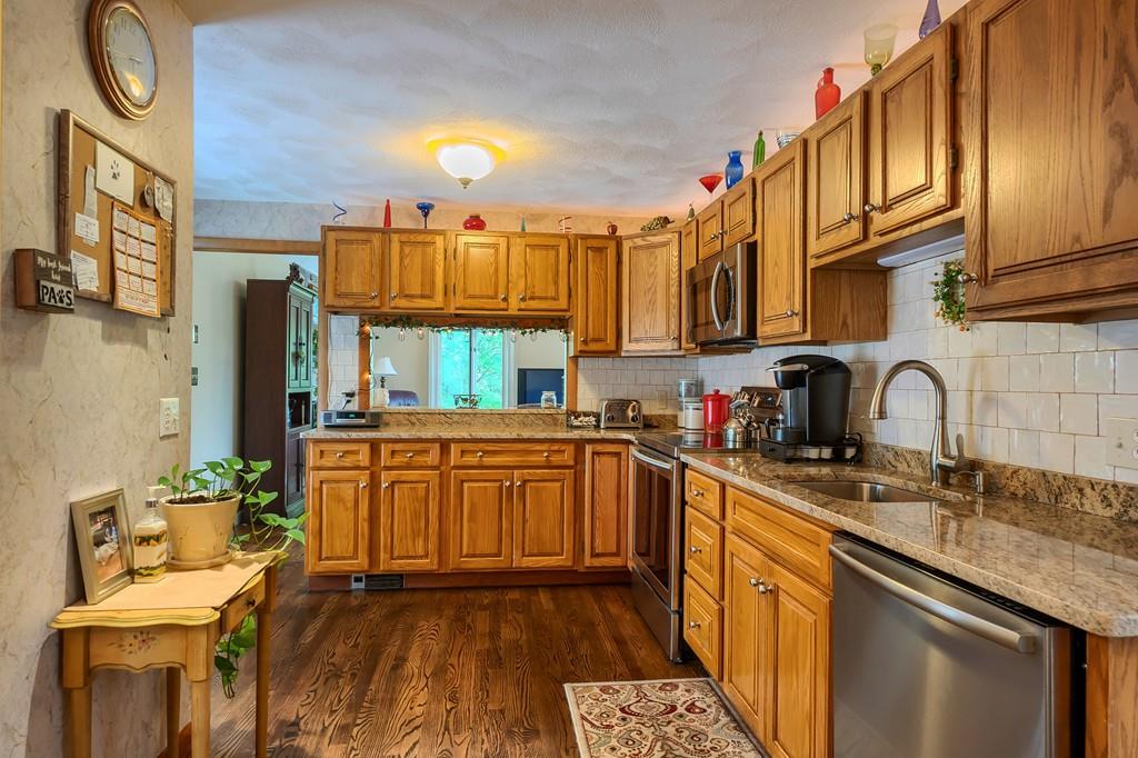 8 Clipper Way Beverly, MA 01915 - Photo 16 of 42