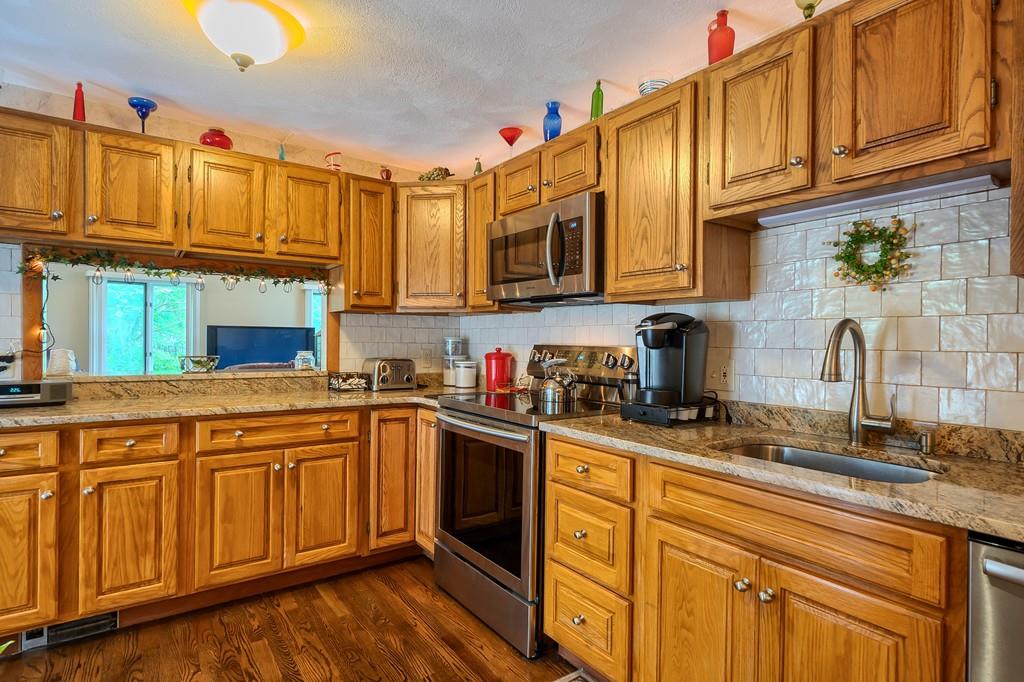 8 Clipper Way Beverly, MA 01915 - Photo 19 of 42