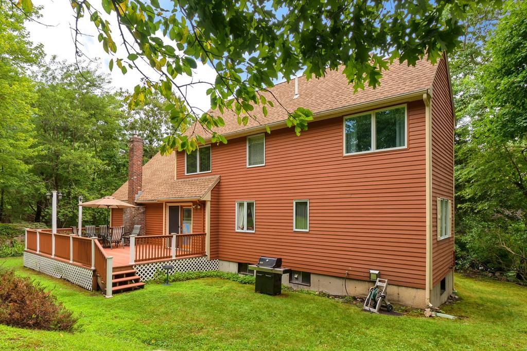 8 Clipper Way Beverly, MA 01915 - Photo 4 of 42