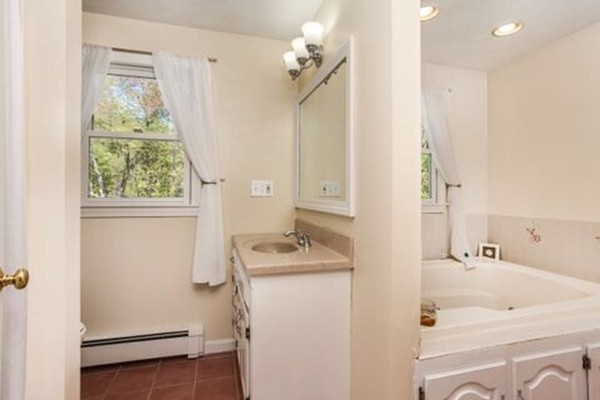 173 Barnard Road Marlborough, MA 01752 - Photo 14 of 27 Gallery Image 14